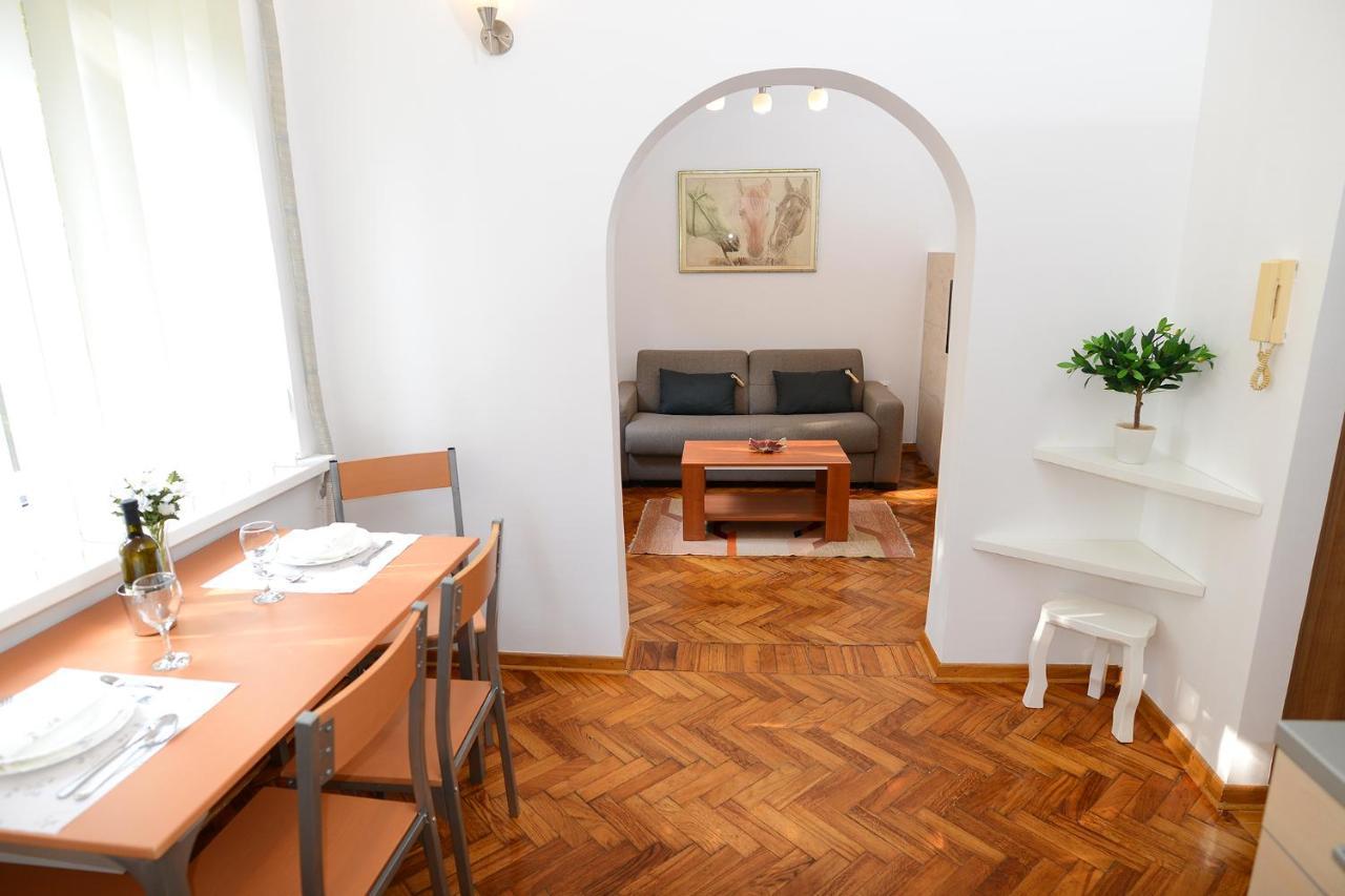 Central Spot Apartments Belgrad Exterior foto